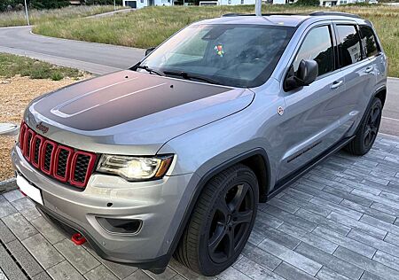 Jeep Grand Cherokee 5.7 V8 Hemi 4WD Trailhawk - LPG