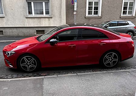 Mercedes-Benz CLA 200 AMG Line