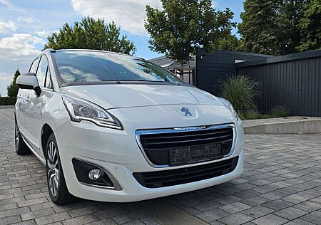 Peugeot 5008 Allure *Autom. * 2.0 Diesel* 7 Sitzer