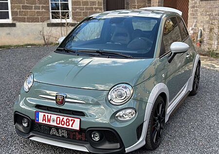 Abarth 695 70th Anniversario Schalter 1Hand Beats
