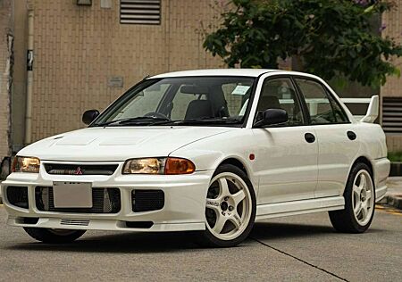 Mitsubishi Lancer Evolution III RS