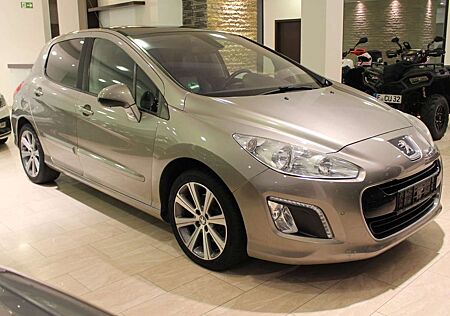 Peugeot 308 Allure navi panorama stzhzg pdc teilleder