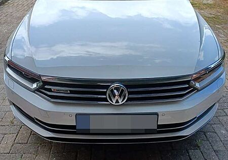 VW Passat Volkswagen Volkswagen Lim. 2.0 TDI Highline, DSG, 4MOT