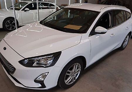 Ford Focus 1.5 TDCI St&St+NAVI+6 GANG+KLIMA+PDC+SHZ+TEMPO+AHK