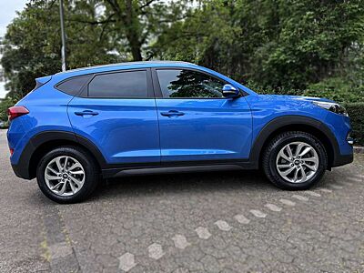 Hyundai TUCSON blue 1.6 GDi Intro Edition Navi Kamera PDC