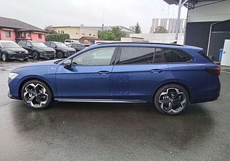 Skoda Superb Combi Sportline 2.0 TSI 7-Gang-DSG 4x4 195 kW (...