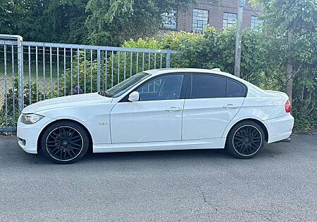 BMW 320i 320 Edition Lifestyle