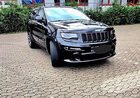 Jeep Grand Cherokee SRT8