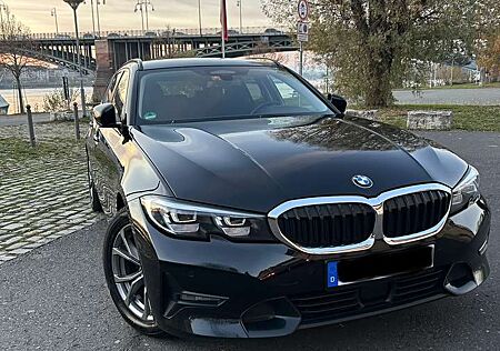 BMW 318d 318 Touring Aut. Sport Line/