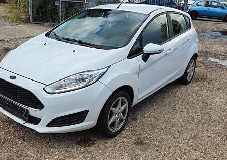 Ford Fiesta Trend 30TSD KM SCHECKHEFT