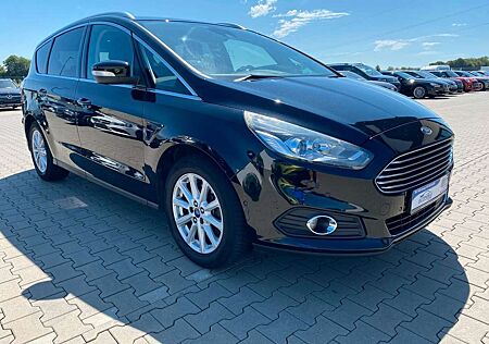 Ford S-Max Titanium|NAVI/7SITZE|R-KAM