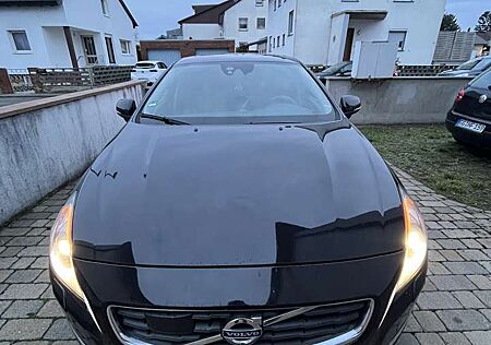Volvo S60 D5