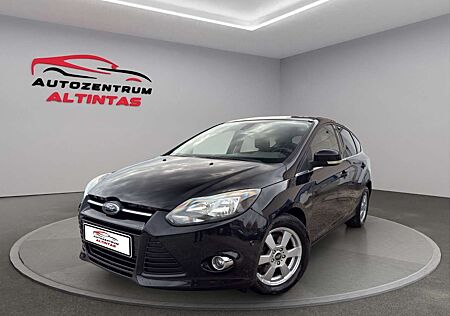 Ford Focus Titanium*182PS*KLIMAAUT*NAVI*PDC*SHZ*TEMP.