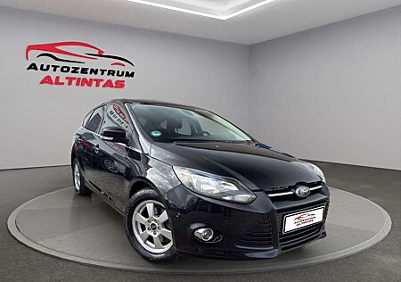 Ford Focus Titanium*182PS*KLIMAAUT*NAVI*PDC*SHZ*TEMP.