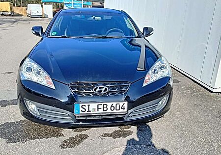 Hyundai Genesis Coupe 3.8 V6 Automatik