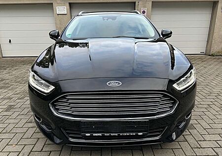 Ford Mondeo gebraucht kaufen Ford Mondeo Titanium//Scheckheft/Zahnriemen neu /TÜV neu