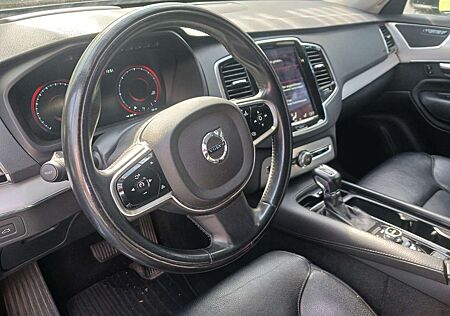 Volvo XC 90 XC90 D5 AWD Geartronic Momentum