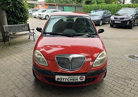 Lancia Ypsilon 1.2 8V