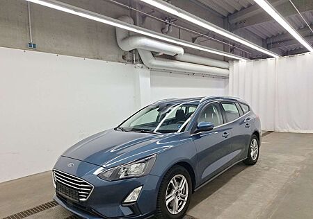 Ford Focus Cool LED Navi AppLink PDC Winterpaket