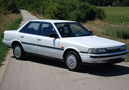 Toyota Camry GLI-S Liftback