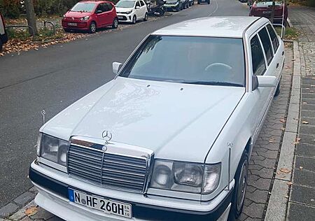 Mercedes-Benz E 260 260 E 4Matic