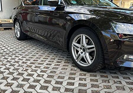 Skoda Superb 2.0 TDI DSG L&K