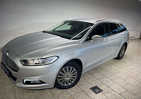 Ford Mondeo Turnier Titanium 8-fach bereift AHK-abn.