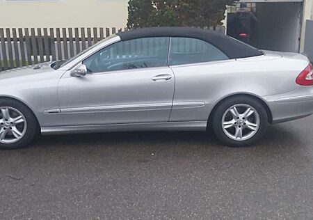 Mercedes-Benz CLK 200 CLK-Klasse Cabrio Cabrio Kompressor Avantgarde