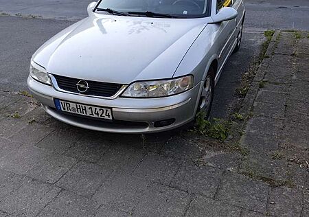 Opel Vectra 1.6 16V