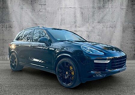 Porsche Cayenne Turbo S*Vollausstattung*Approved*Burmest
