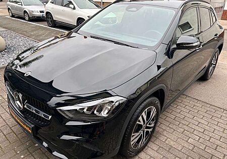 Mercedes-Benz GLA 180 PROGRESSIVE! NIGHT! AHK! KAMERA! LED!