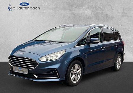 Ford S-Max Hybrid Titanium