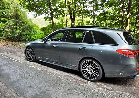 Mercedes-Benz C 200 AMG Line/Pano/19"/Night/Kam./Burmester/Spura