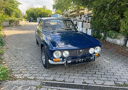 Alfa Romeo 2000 GT Bertone