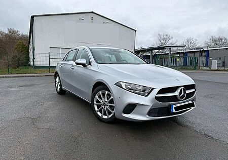 Mercedes-Benz A 180 7G-DCT Progressive