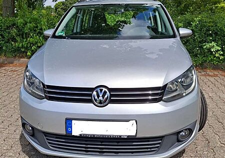 VW Touran Volkswagen 1.6 TDI DPF Cup