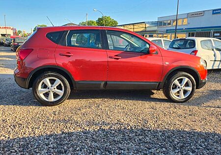 Nissan Qashqai Acenta - AHK-Benzin und Gas