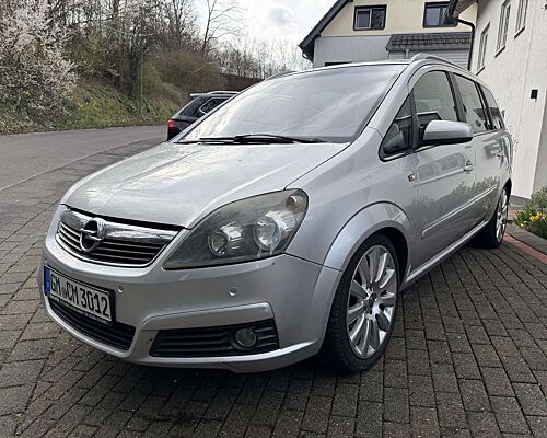 Opel Zafira Sport AHK - Recaro – 18 Zoll – 7-Sitzer