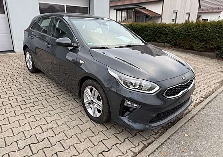 Kia Cee'd Ceed / Vision I R-Kamera I Navi Automatik