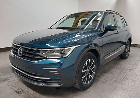VW Tiguan Volkswagen 2.0 TDI Life/Kamera/Virtual/Navi/AHK/ACC
