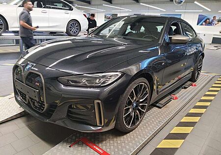 BMW i4 M50 GRAN COUPE ALL-BLACK/20Z./LED/WIDE/KAMERA