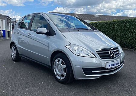 Mercedes-Benz A 180 CDI AUTOM. NAVI 4/5trg KLIMA TEMP SITZHZG