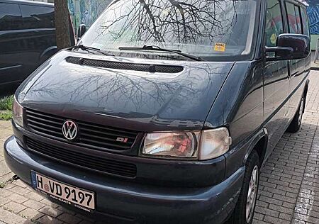 VW T4 Multivan Volkswagen Multivan Syncro TDI m. Aufstd./ 7DCUY5