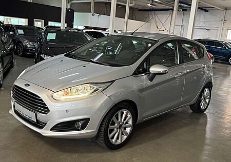 Ford Fiesta TITANIUM SPORTPAKET KLIMA PDC SONY RADIO