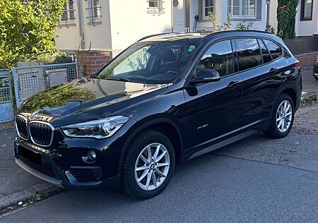 BMW X1 xDrive 20 i Advantage