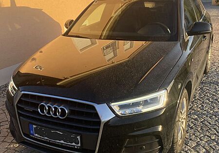 Audi Q3 2.0 TFSI quattro S tronic sport