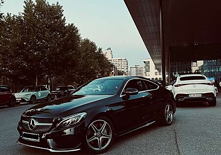 Mercedes-Benz C 250 Coupe 7G-TRONIC AMG Line