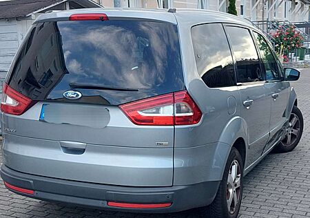 Ford Galaxy 2.0 TDCi DPF Aut. Concept