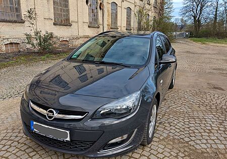 Opel Astra J - 1.4 Turbo Sports Tourer Active, Navi, SH-gepfl