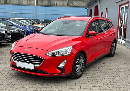 Ford Focus 1.0 EcoB*NAVI*KLIMA*PDC*Spurh+Verkehr*TÜV Neu